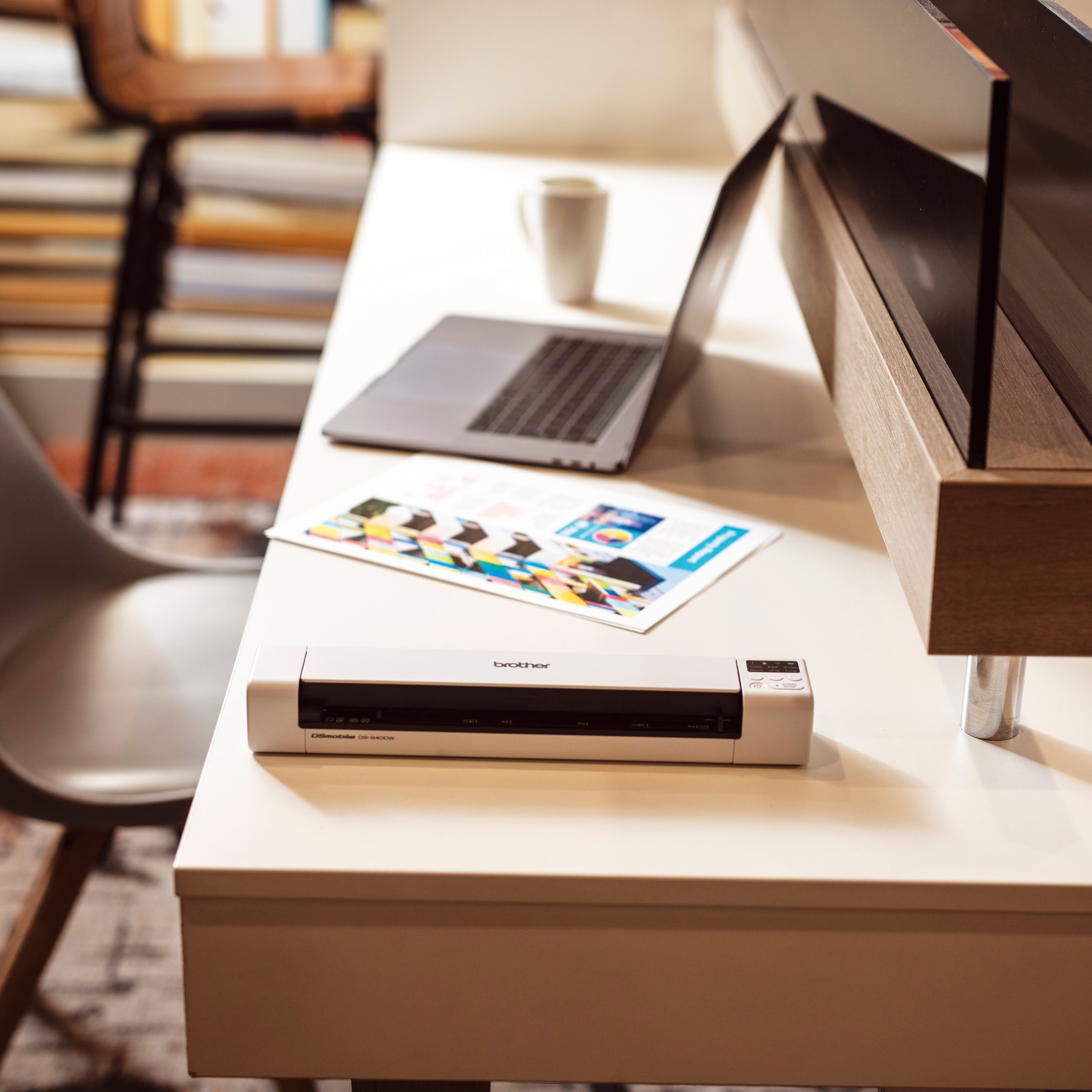 Brother DS-640 A4 mobile 15ppm document scanner USB 3.0 lifestyle