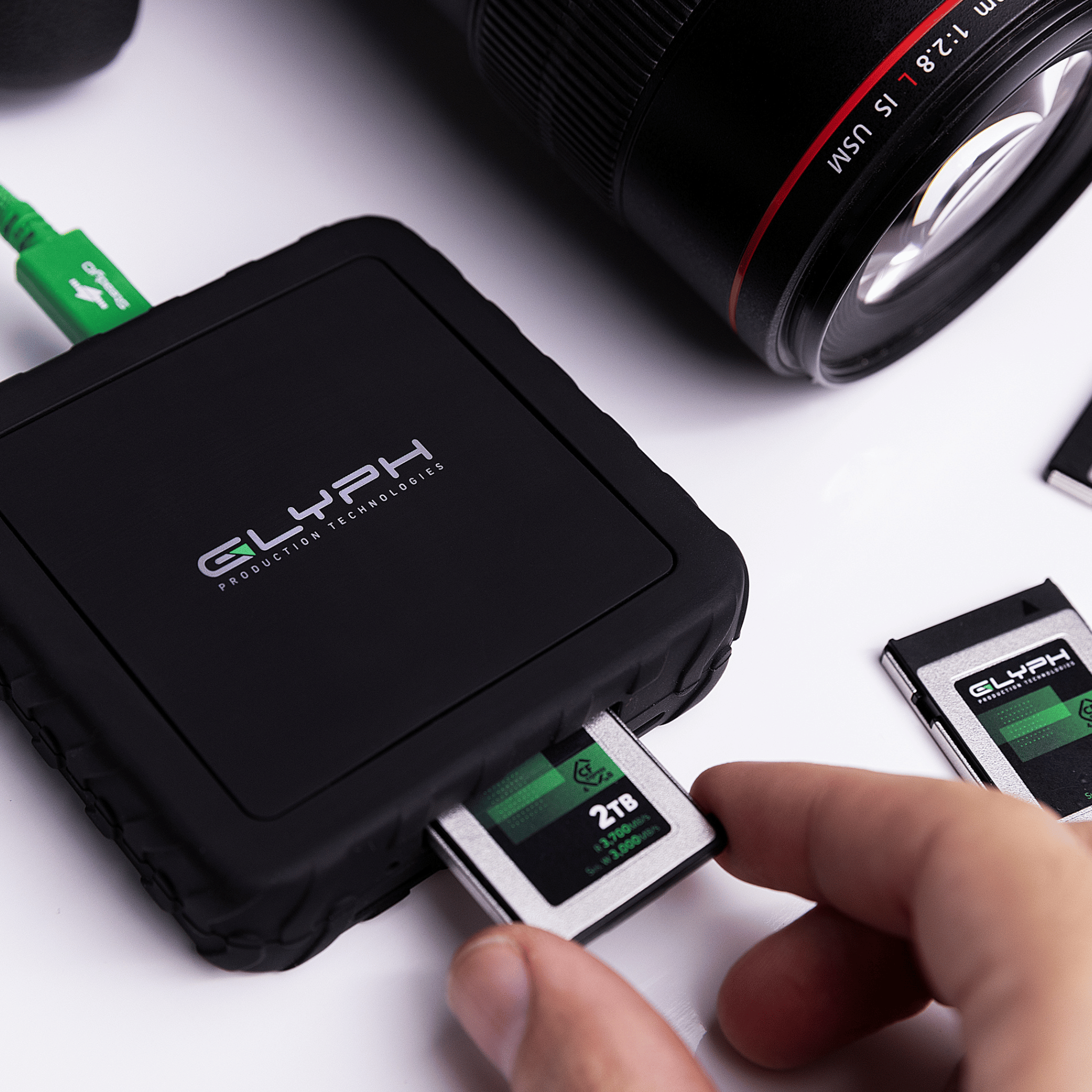 Glyph Capture+ CFexpress card reader lifestyle hand inserting card